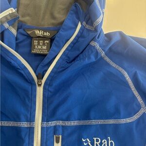 Rab Men's Blue Boreas Pull-on hooded lightweight jacket climbing hiking